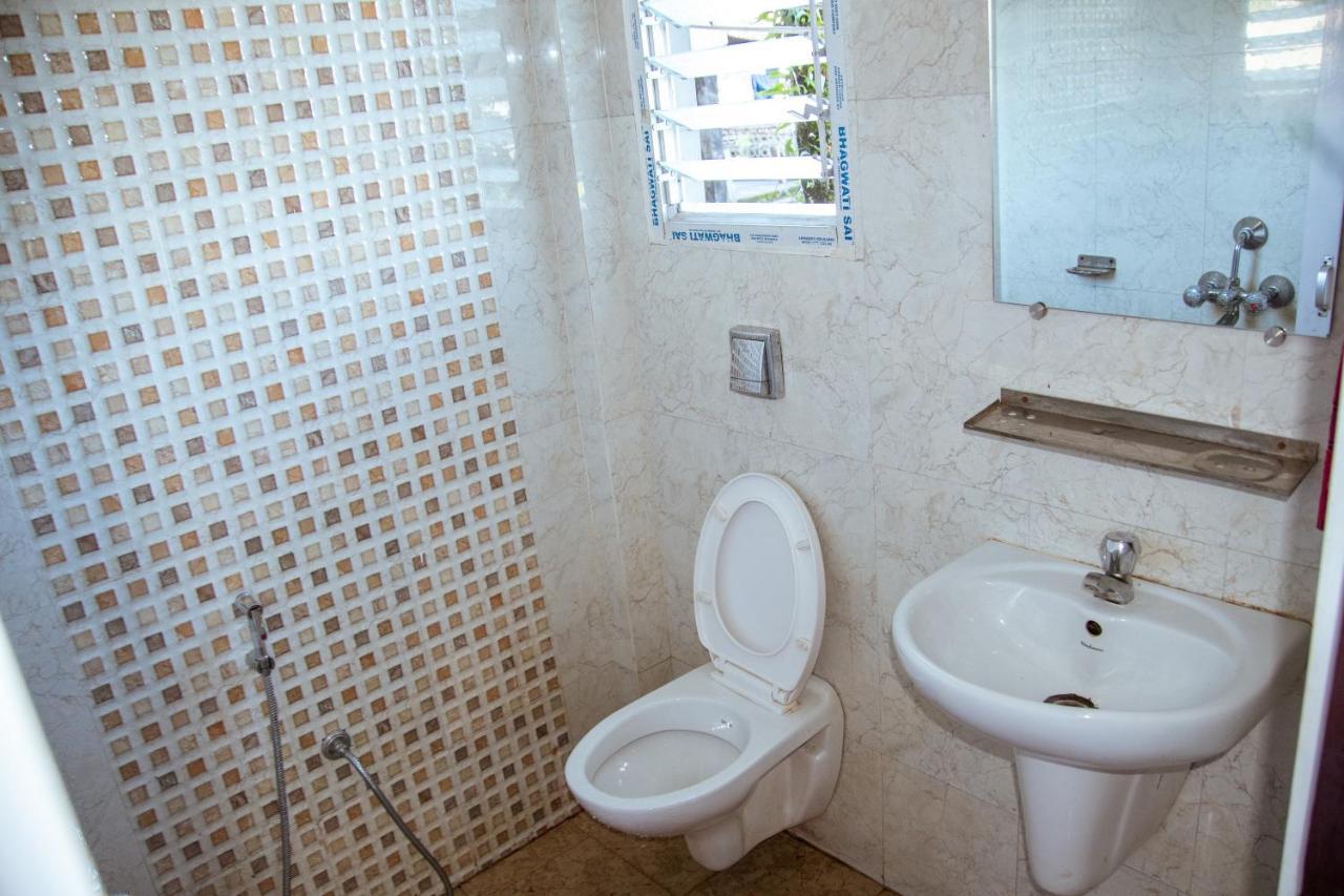Karimganj Hotel Nakshatra מראה חיצוני תמונה