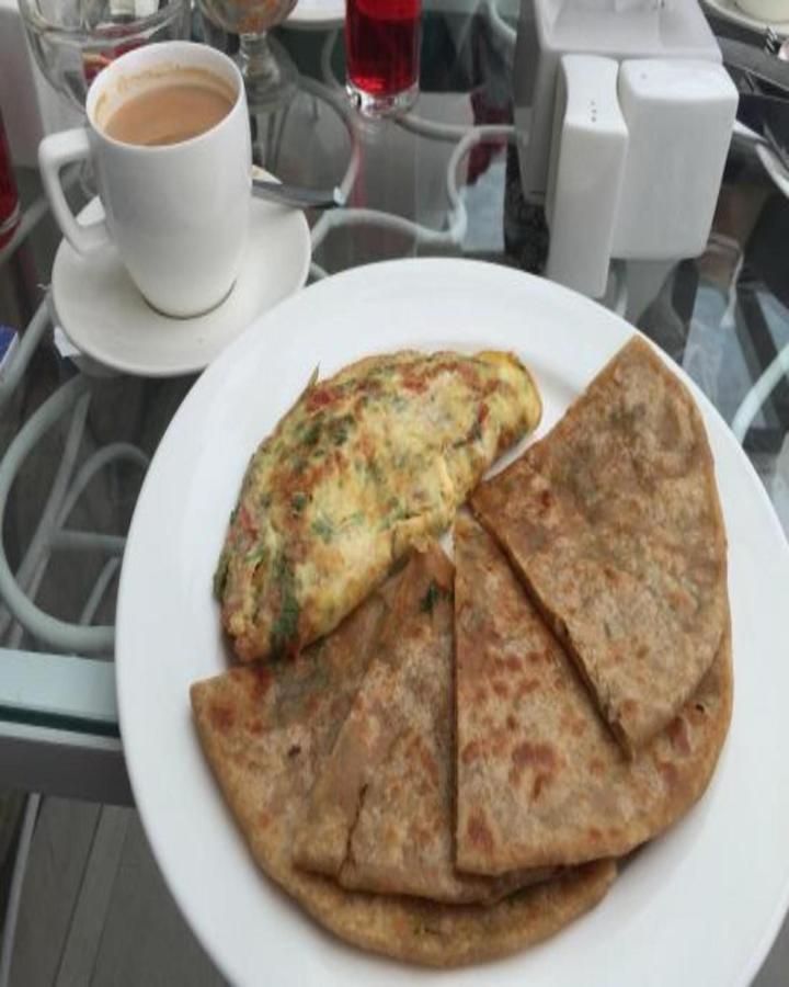 Karimganj Hotel Nakshatra מראה חיצוני תמונה