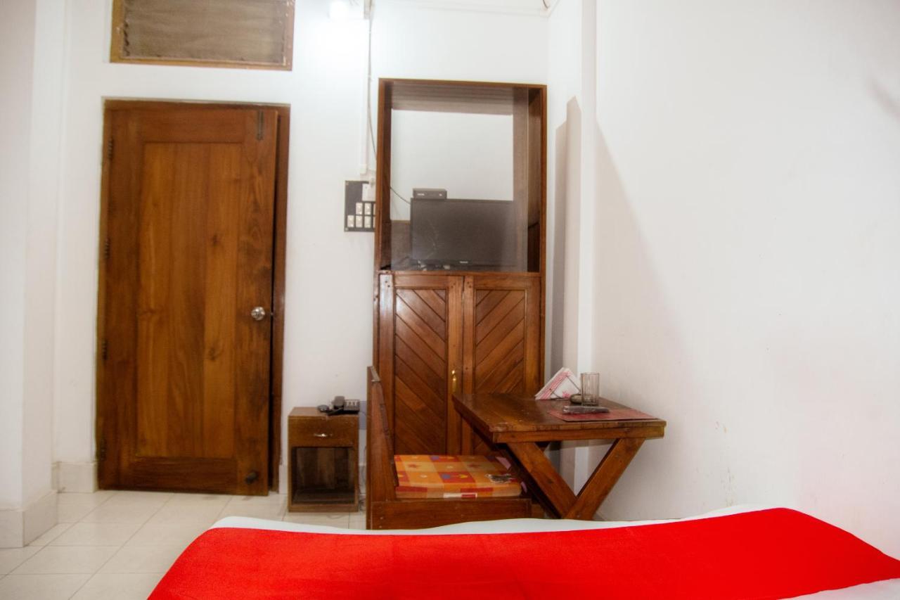 Karimganj Hotel Nakshatra מראה חיצוני תמונה