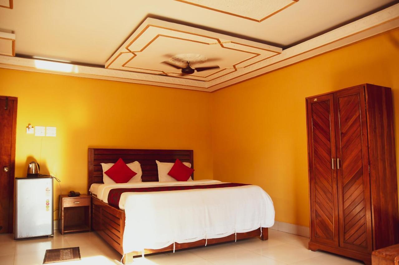 Karimganj Hotel Nakshatra מראה חיצוני תמונה