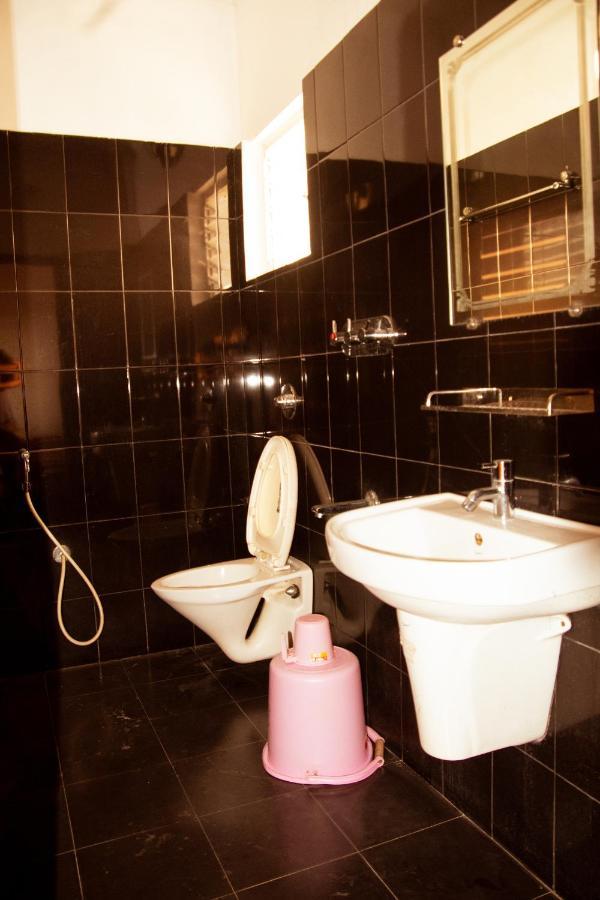 Karimganj Hotel Nakshatra מראה חיצוני תמונה
