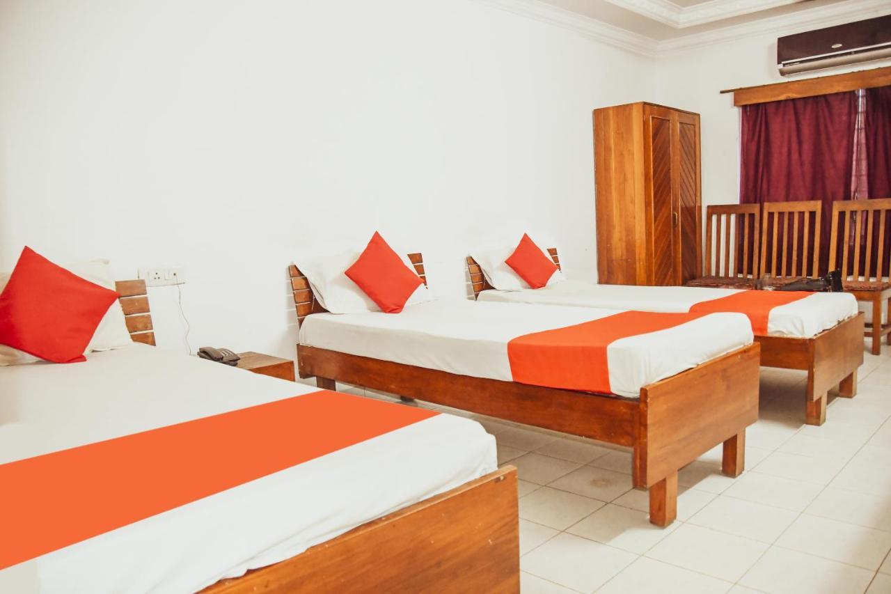 Karimganj Hotel Nakshatra מראה חיצוני תמונה