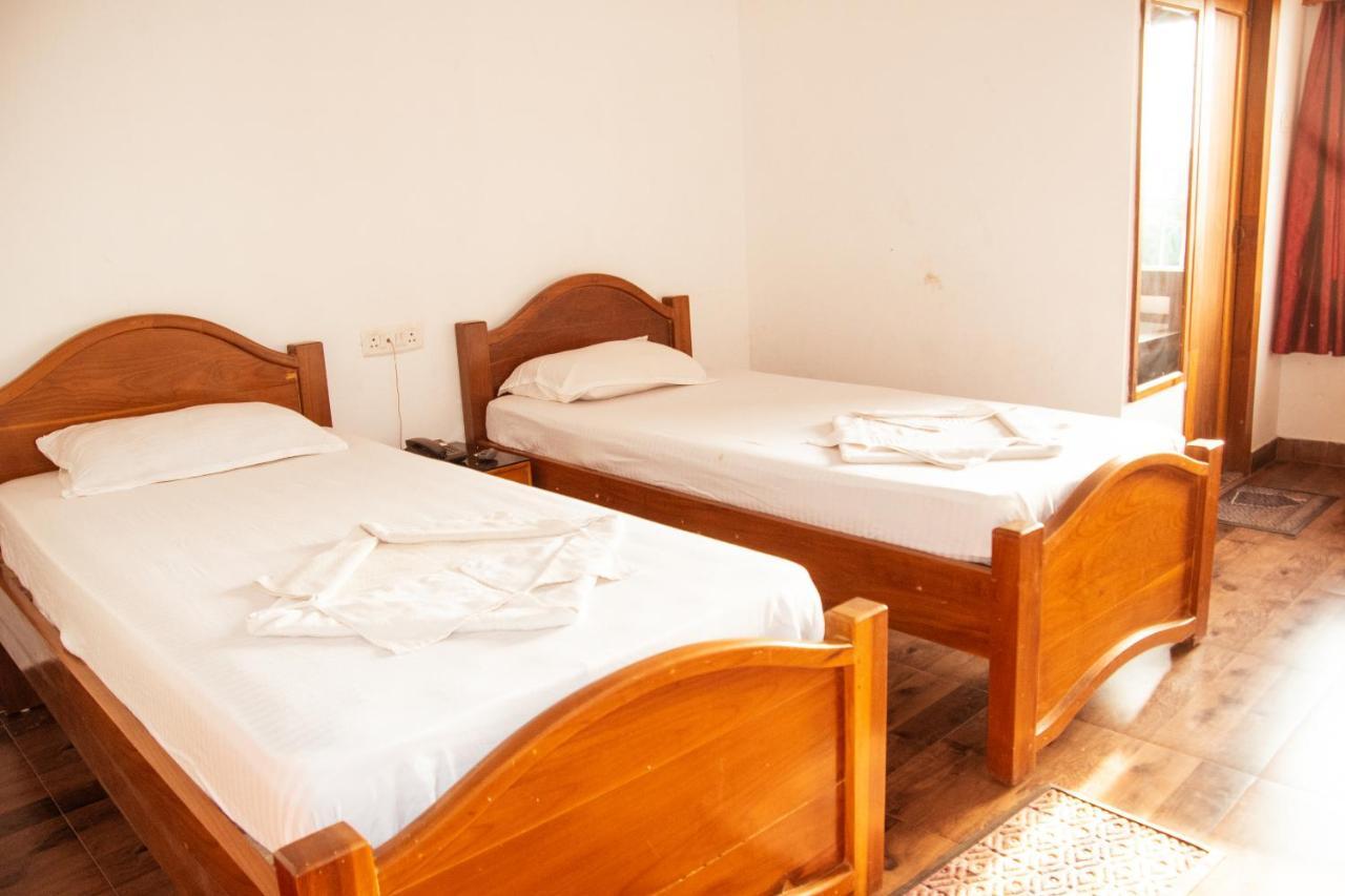 Karimganj Hotel Nakshatra מראה חיצוני תמונה