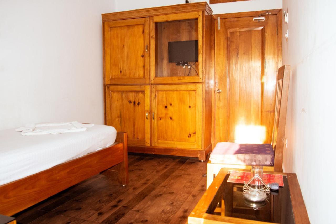 Karimganj Hotel Nakshatra מראה חיצוני תמונה