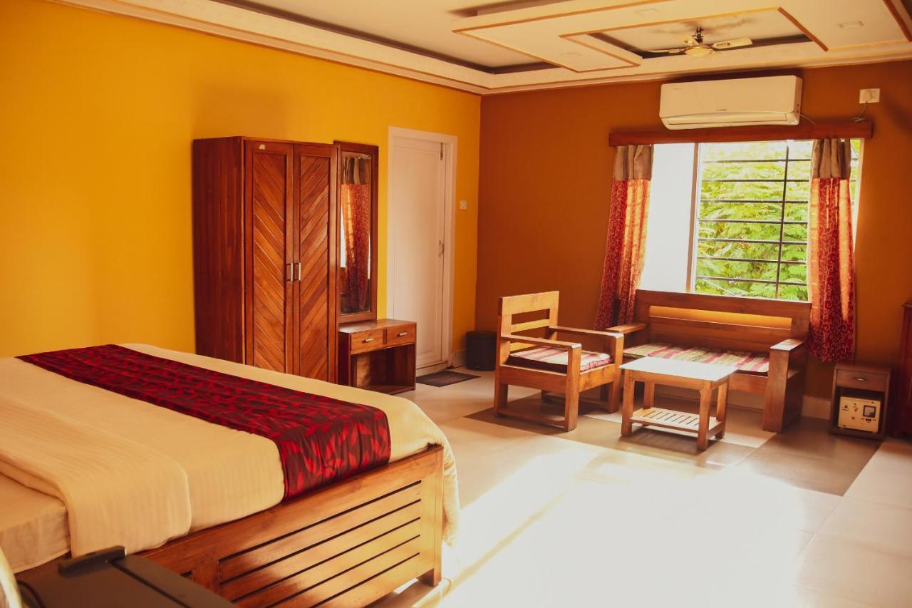 Karimganj Hotel Nakshatra מראה חיצוני תמונה