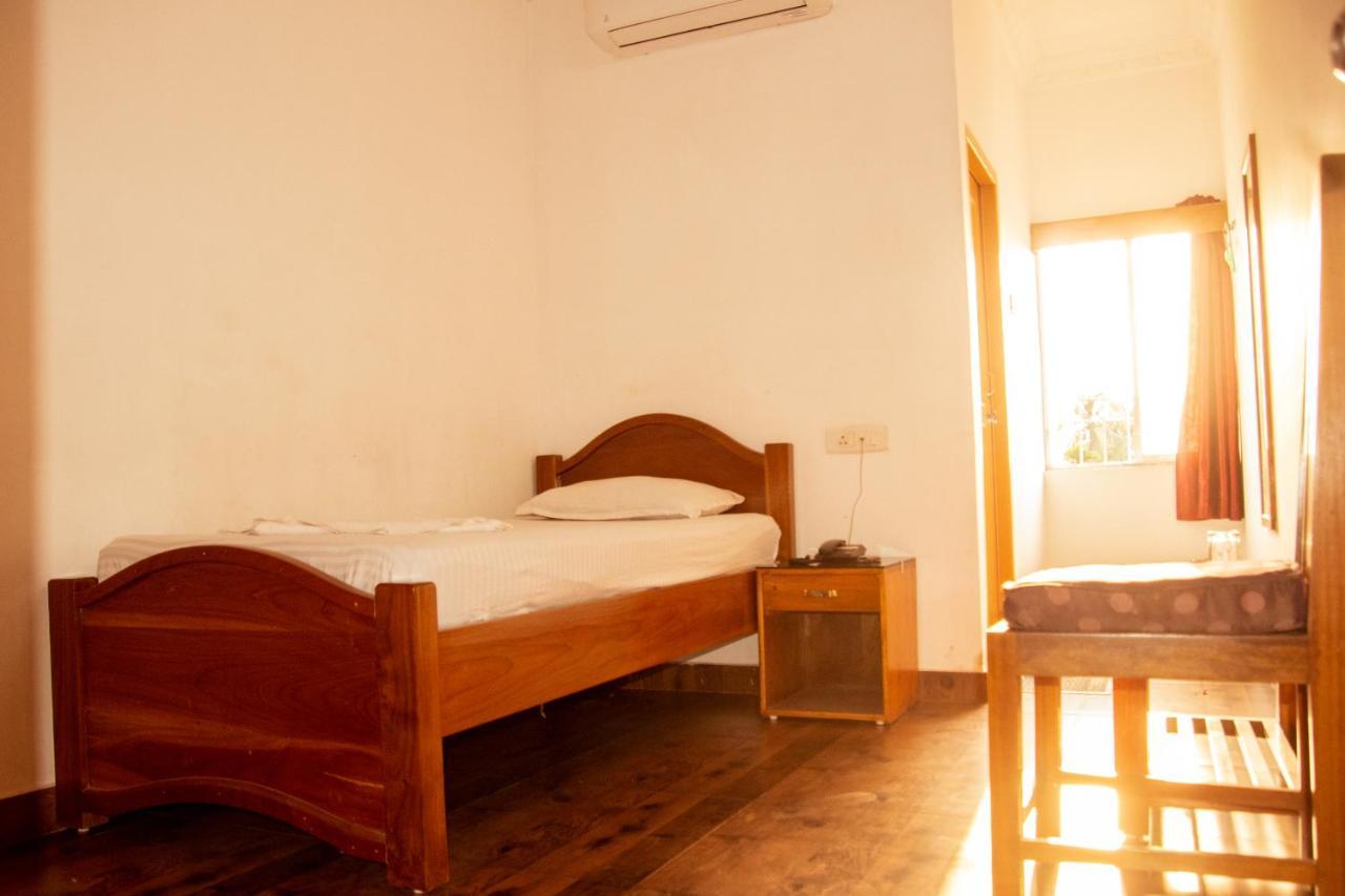 Karimganj Hotel Nakshatra מראה חיצוני תמונה